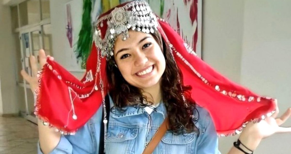 Aybüke öğretmen unutulmadı