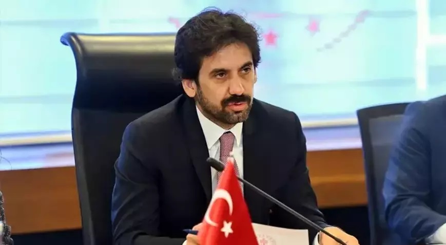 Kültür ve Turizm Bakan Yardımcısı Batuhan Mumcu dan  Spotify  mesajı