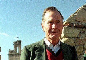 Baba George H.W. Bush hastaneye kaldırıldı!