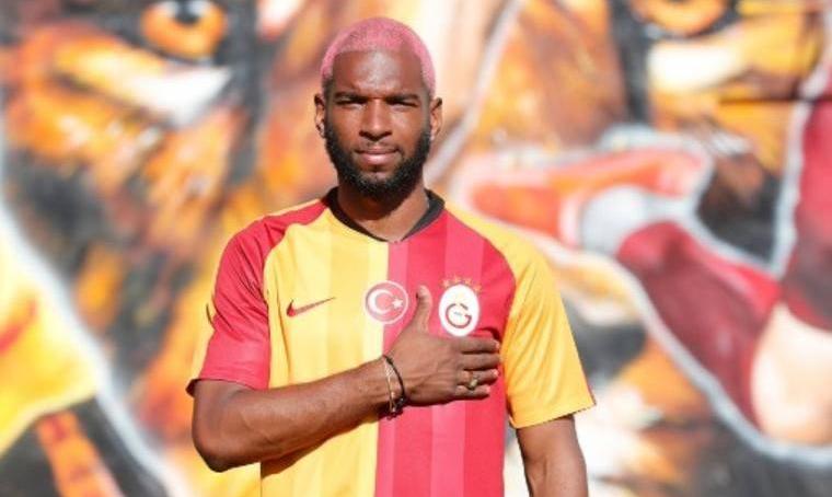 Ryan Babel sözleşmeyi imzaladı