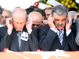 VEKİLİN CENAZESİNDE 367 BOYKOTU