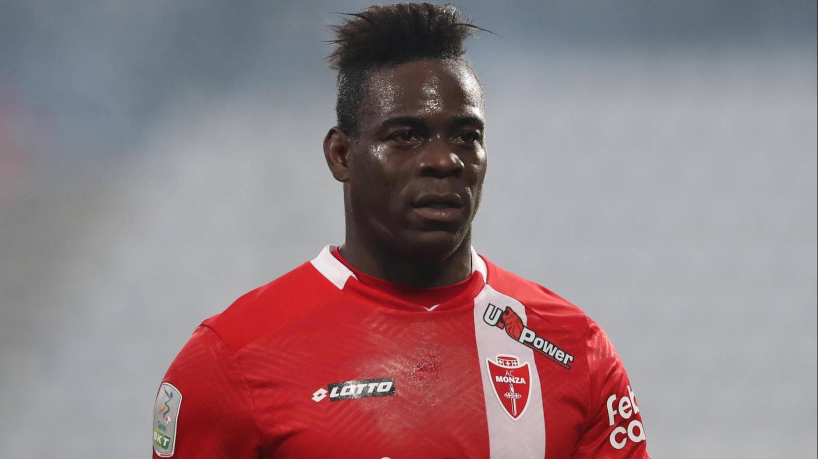 Adana Demirspor dan Balotelli paylaşımı