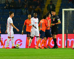 Lider Başakşehir, haftayı açıyor