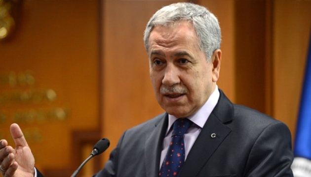 Bülent Arınç’tan yeni parti açıklaması