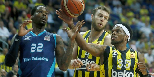 Fenerbahçe potada yarı finale yükseldi