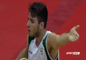 Basketbol Sahalarında Bir İlk