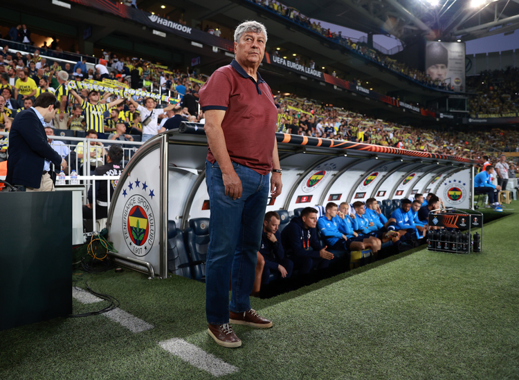 Lucescu, basın toplantısını terk etti!