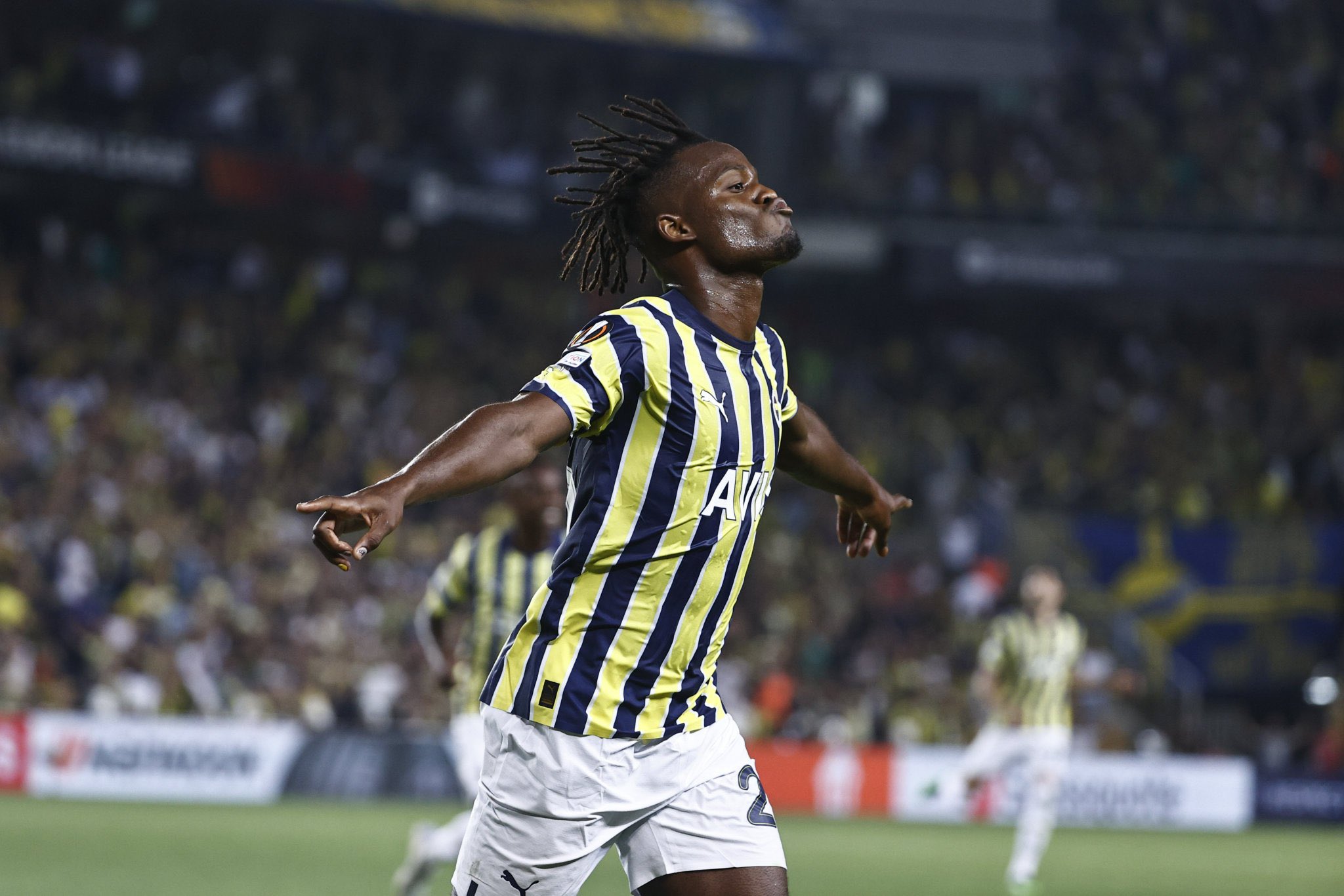 Çok sayıda gelen Michy Batshuayi için karar verildi