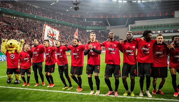 Bayer Leverkusen de şampiyonluk heyecanı