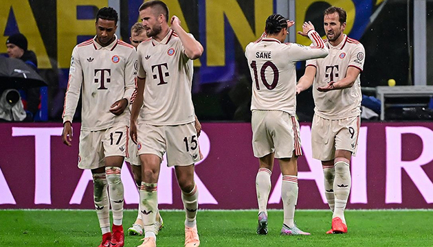 Bayern den 10 gollü şov!