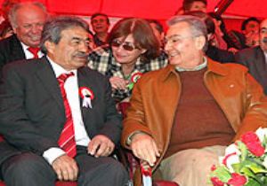 Baykal, Cemevi Töreninde Kamer Genç e Sahip Çıktı