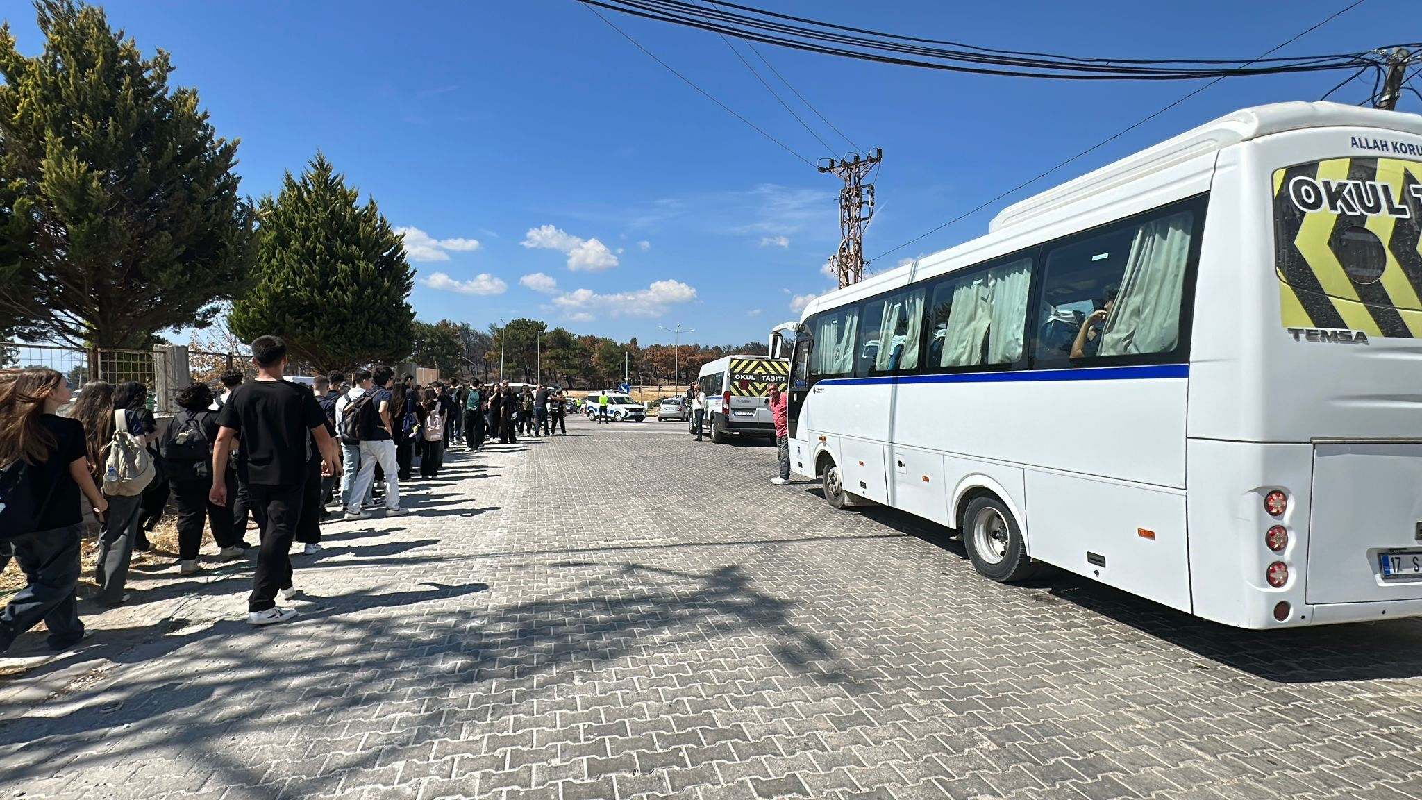 Çanakkale de iki okul tahliye edildi
