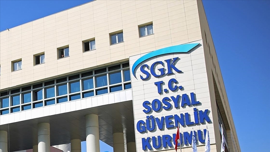 SGK dan emekli ve çalışanlara uyarı