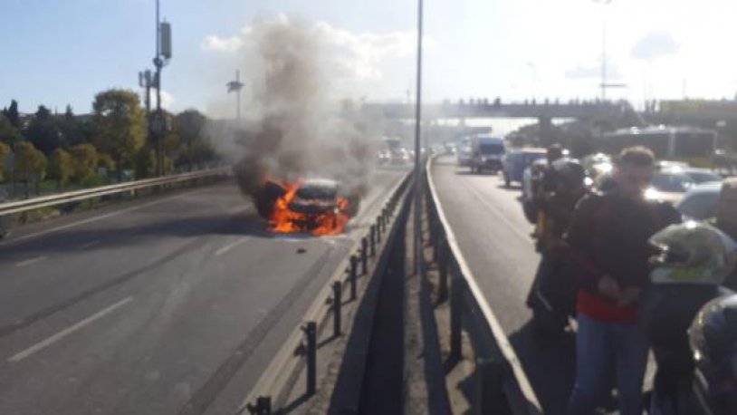 Metrobüste yangın: Ölümden döndüler