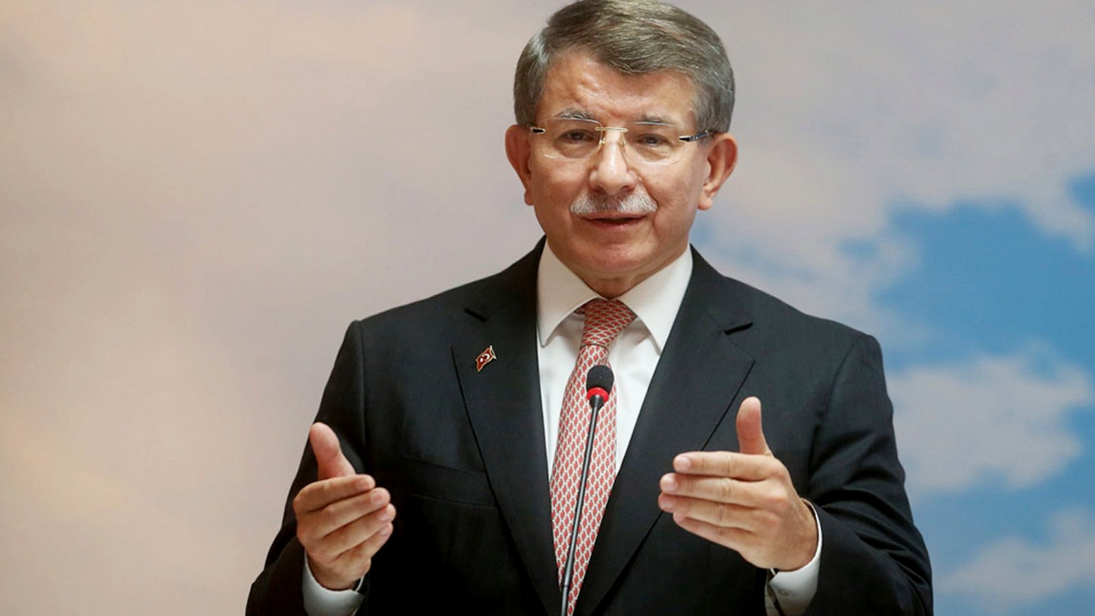 Davutoğlu ndan Sinan Ateş mesajı: Kanı yerde kalmayacak