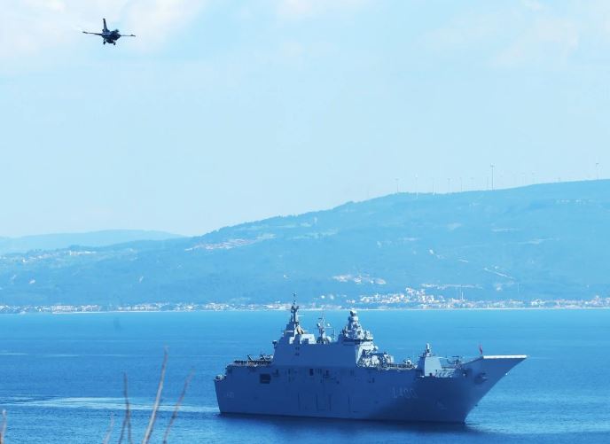 TCG Anadolu Çanakkale de!