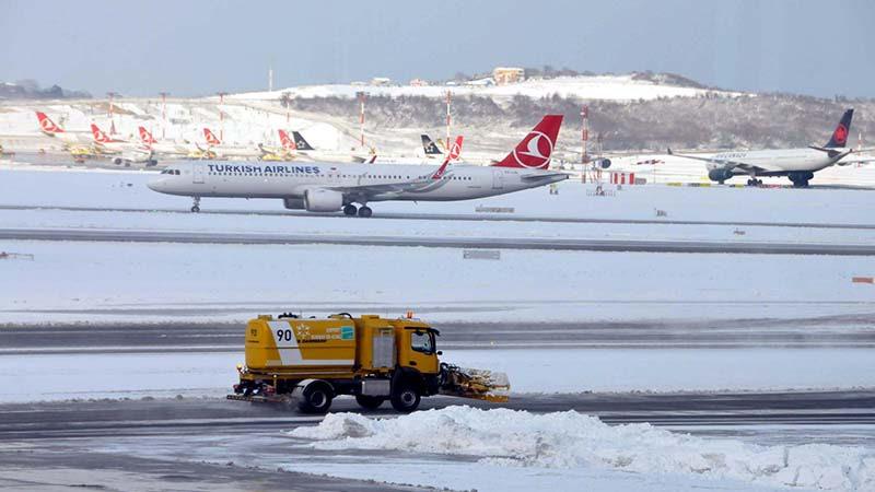 İstanbul da alarm! Tüm uçuşlar durduruldu