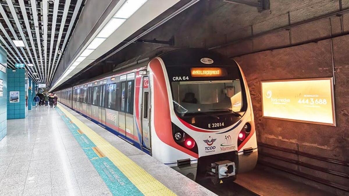 İstanbul da metro seferlerinde aksama