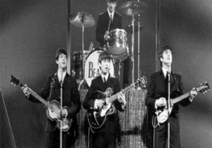 Beatles’in ilk albüm anlaşması satıldı!