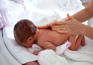13 Yaşında Dondurduğu Yumurtasıyla Şimdi Anne Oldu!