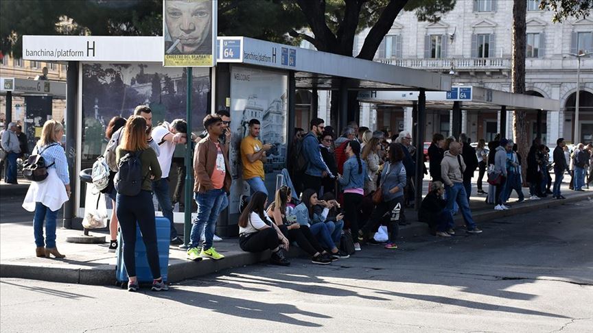 Roma da belediye işçilerinin 24 saatlik grevi hayatı olumsuz etkiledi