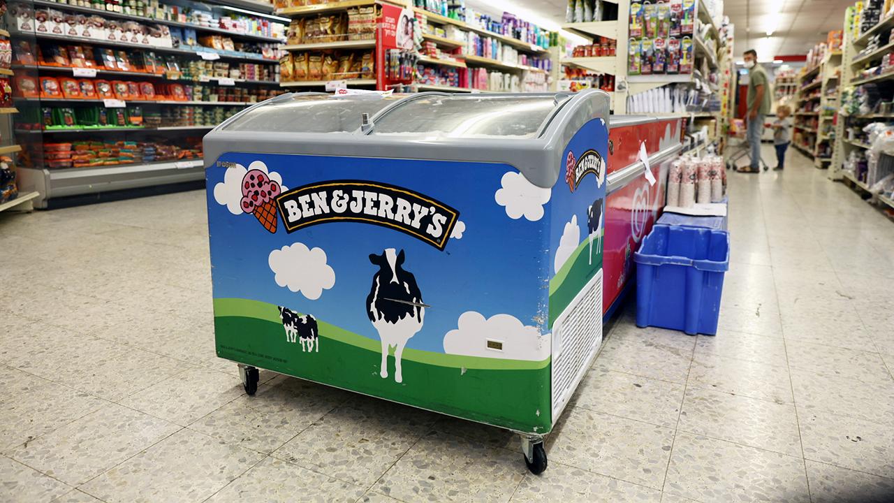 Ben & Jerry s şirketinin kurucusu,  susturulduğu nu iddia ederek istifa etti