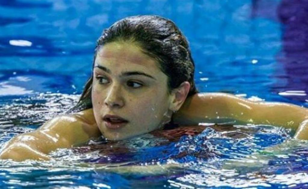 16 yaşındaki yüzücüden dünya rekoru