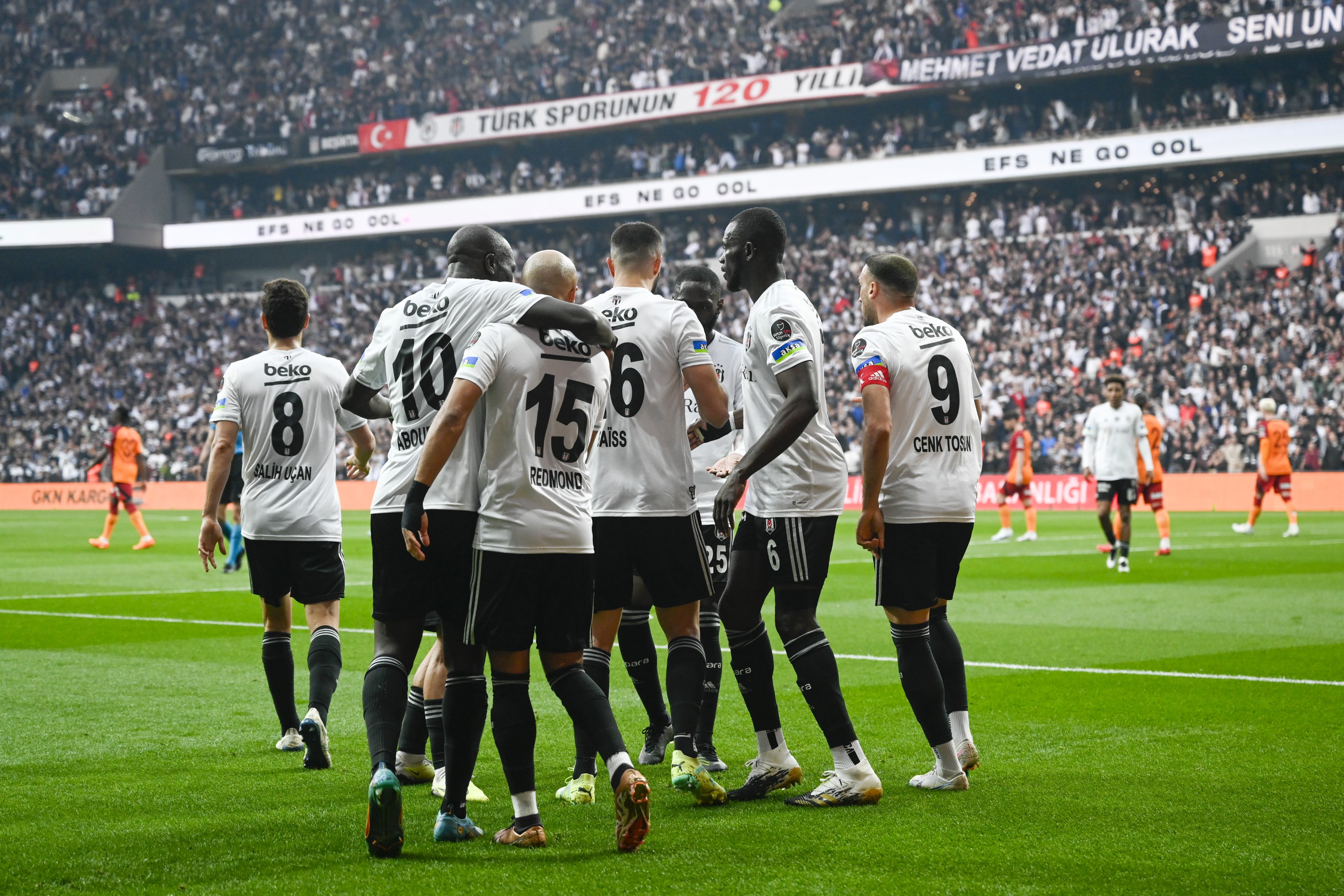 Dolmabahçe adeta Beşiktaş ın kalesi oldu! Burada hiçbir derbiyi kaybetmedi