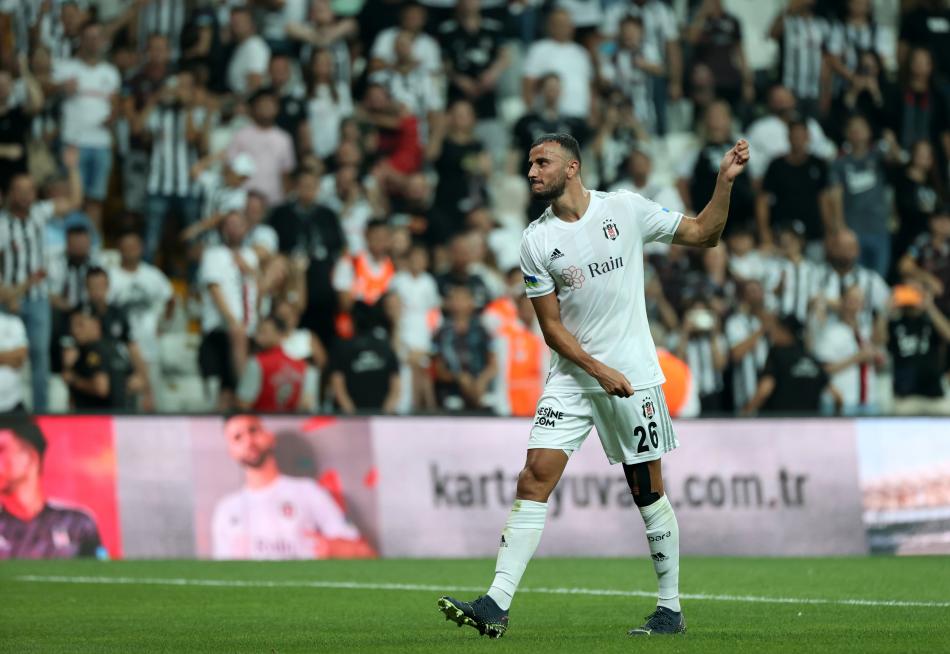 Beşiktaş ta Romain Saiss belirsizliği! Gözden çıkarıldı, ayrılıyor mu?