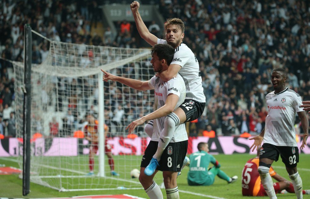 Derbide gülen Beşiktaş