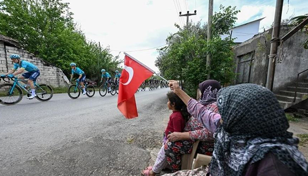 Türkiye nin bisiklet şenliği olan 59. Cumhurbaşkanlığı Türkiye Bisiklet Turu başladı