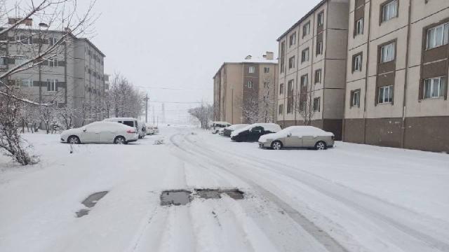 Bitlis beyaza büründü!