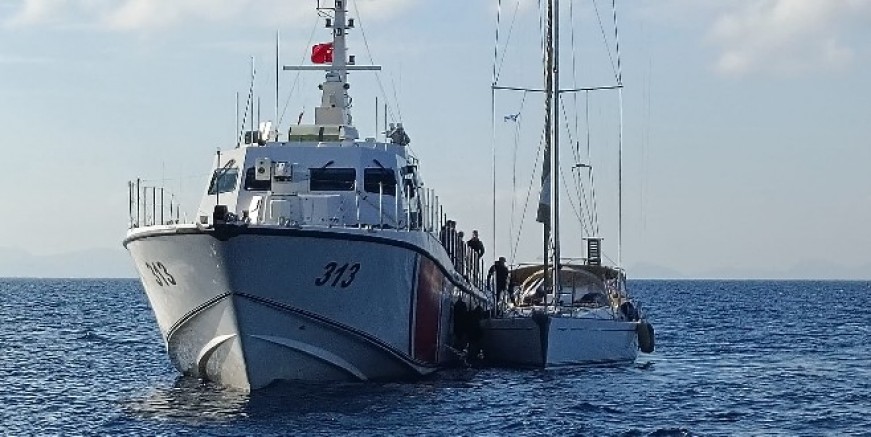 Bodrum açıklarındaki yelkenli yatta 97 göçmen yakalandı