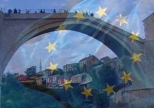 Bosna Hersek Emin Adımlarla AB ye