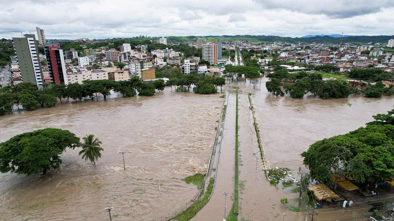 Brezilya da sel felaketi: 18 ölü