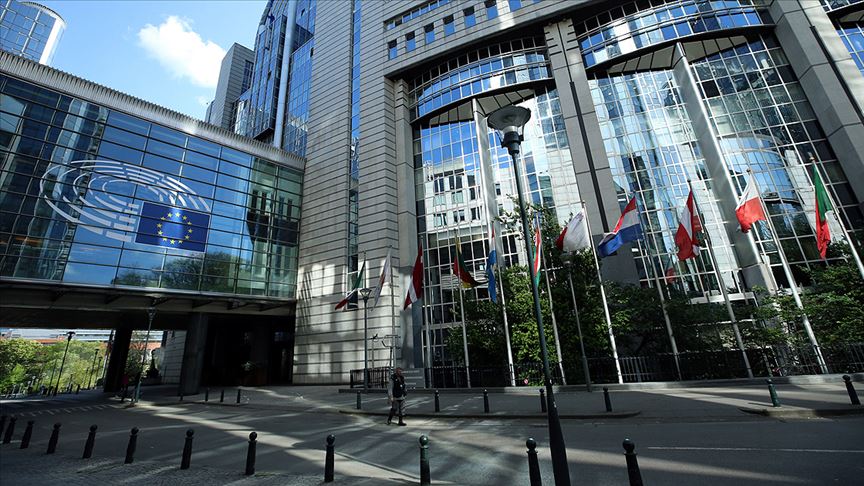 Anketler Brexit diyor