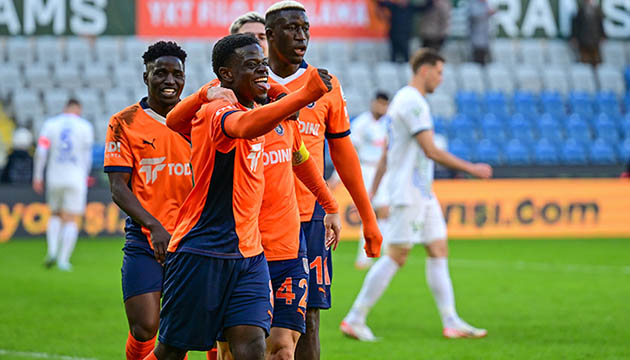 Başakşehir sahasında hata yapmadı