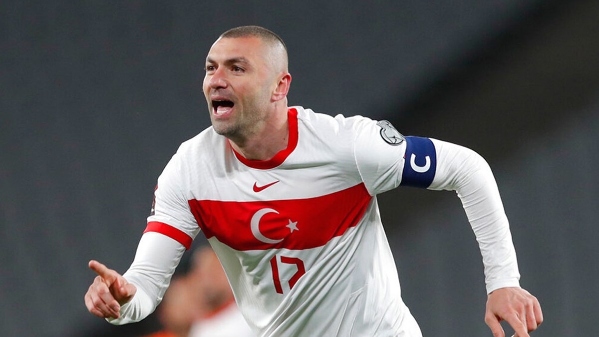 Lille den Burak Yılmaz paylaşımı