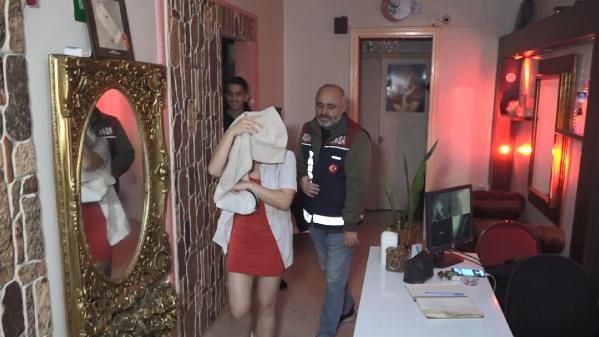Bursa da masaj salonlarına fuhuş baskını