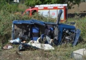 Bursa İnegöl de trafik kazası! 3 kişi yaralandı!