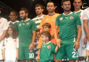 Bursaspor  Yeni Formalarını Tanıttı