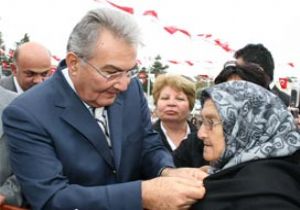 CHP’DEN ÇARŞAFTAN SONRA İKİNCİ AÇILIM! BAYKAL’DAN SİYASİ SİMGE TÜRBANA DAVET!