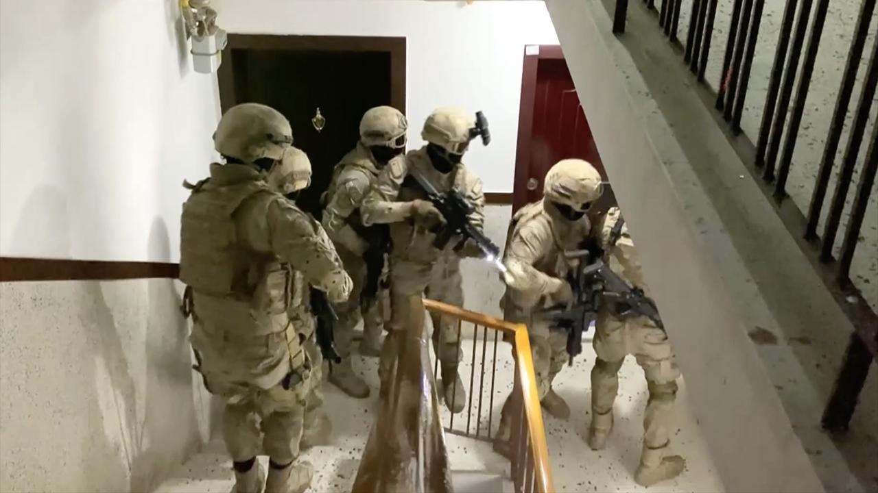 Zehir tacirlerine operasyon