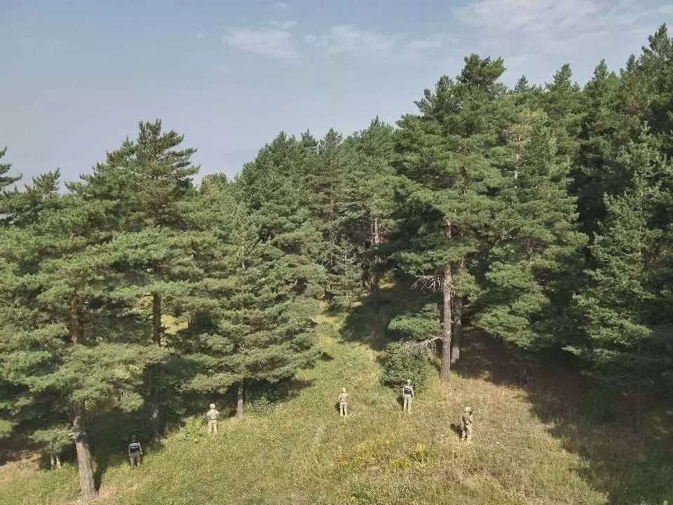 Mangal yakan iki kişiye para cezası