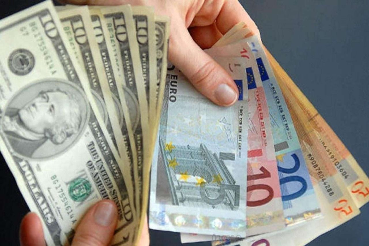 Dolar ve Euro da günün ilk rakamları