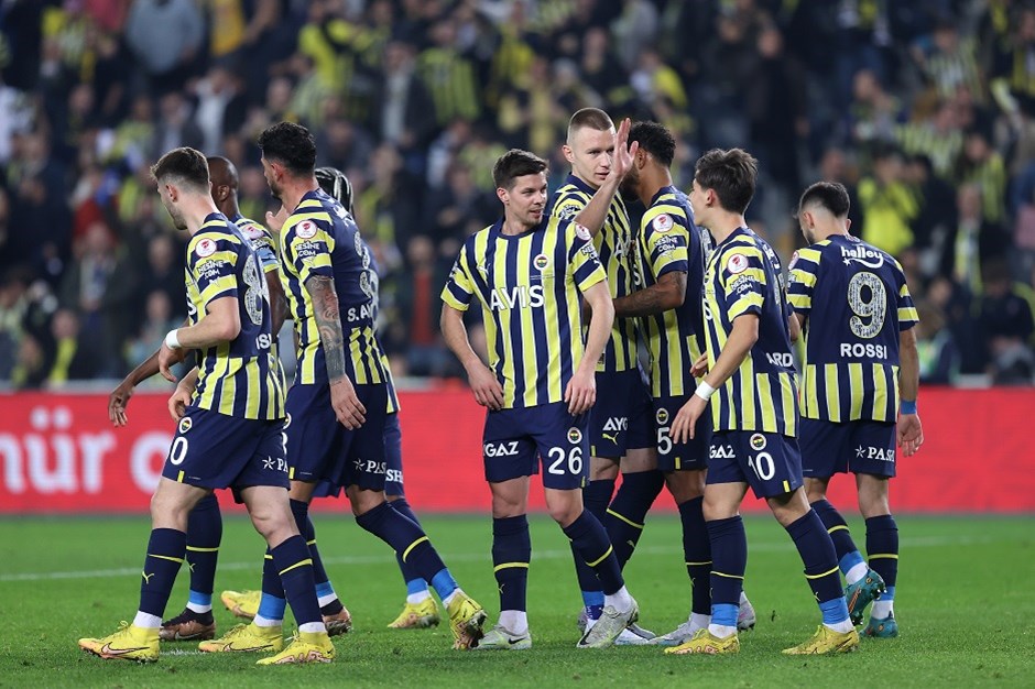 Fenerbahçe Kasımpaşa yı ağırlıyor: İşte muhtemel 11
