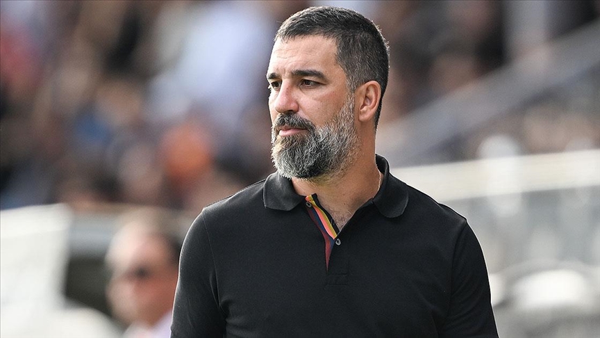 Arda Turan ın yerine iki isim!