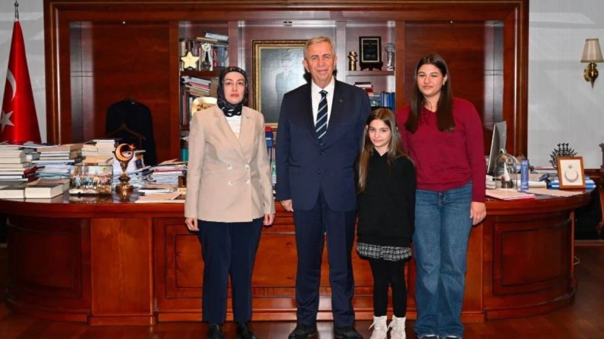 Ayşe Ateş ten Mansur Yavaş a ziyaret