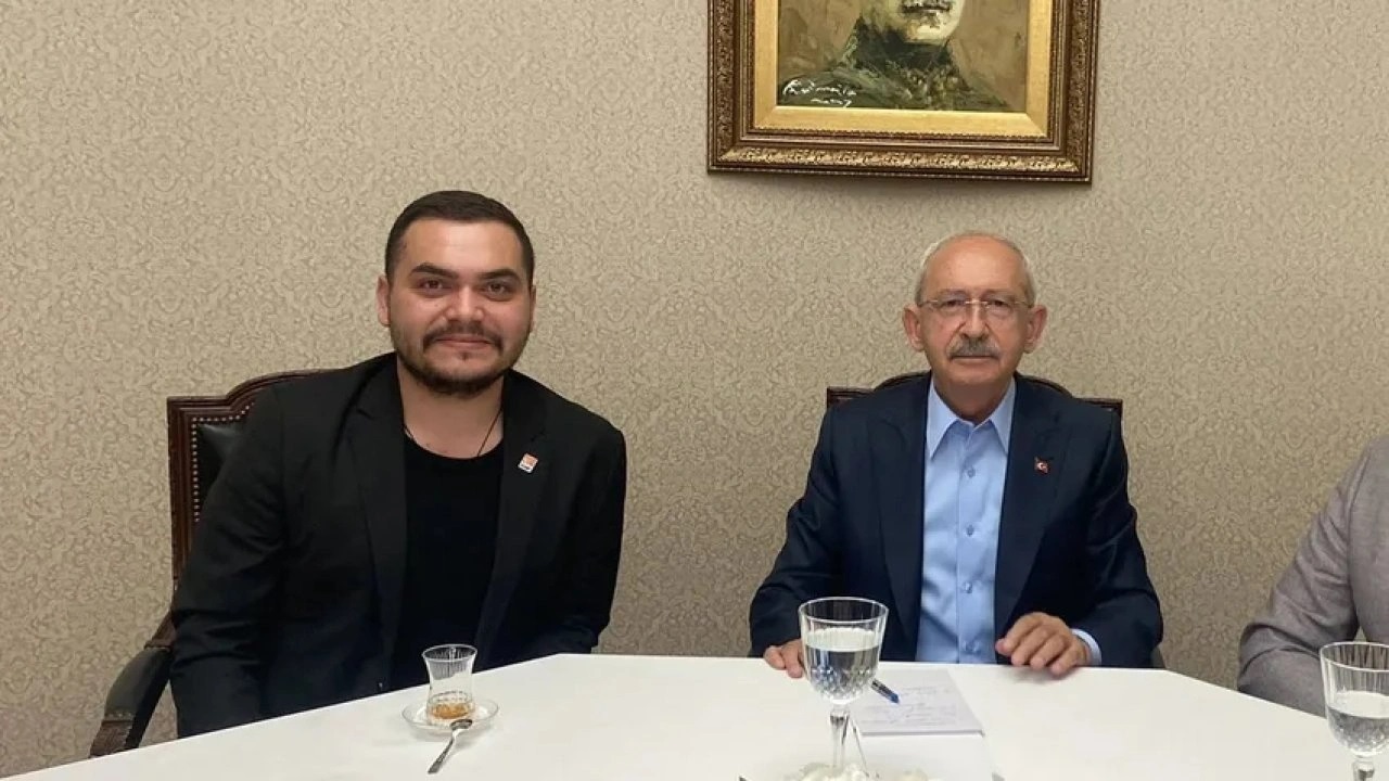 CHP de danışman ısrarı! Görev başında