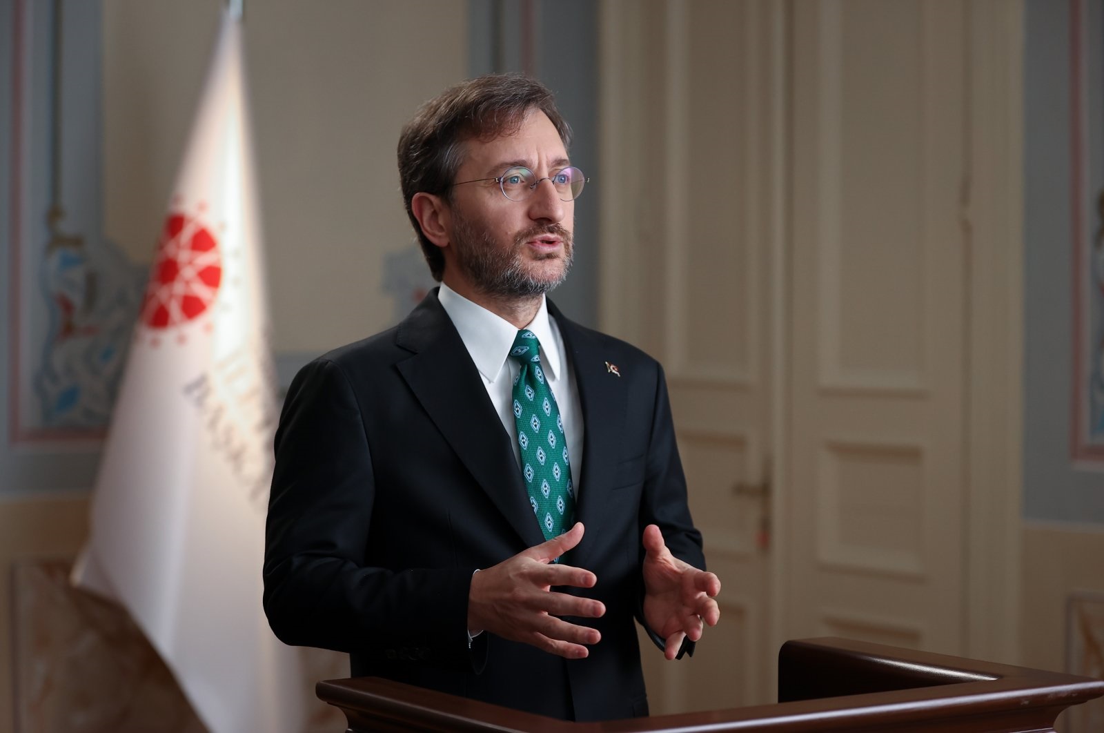 Fahrettin Altun dan New York polisine tepki